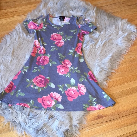 Other - Floral print dress